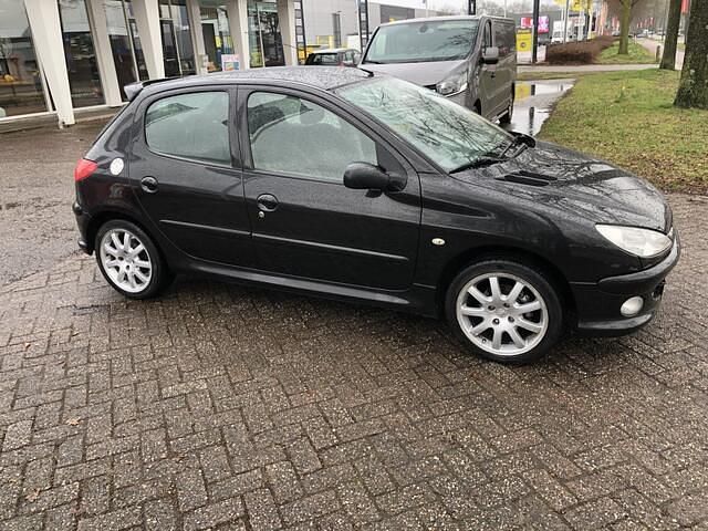 Occasion Peugeot 206 Forever 75 PK (55 kW) 2007 Zwart Hatchback