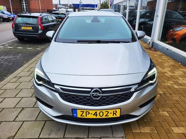 Occasion Opel Astra Edition 105 PK (77 kW) 2015 Grijs Hatchback
