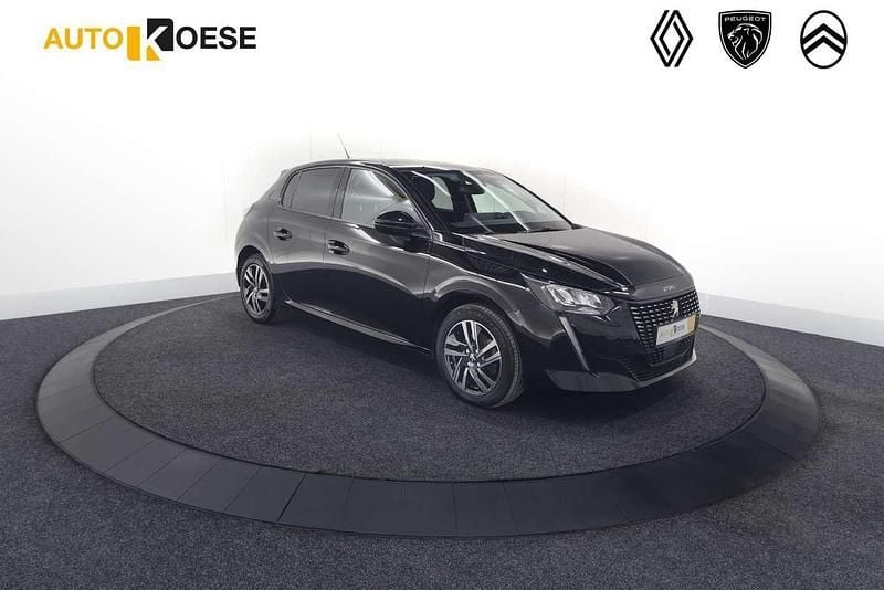 Zwart Gebruikt 2023 Peugeot 208 Allure Hatchback | € 17.900 (Goede deal) - Afbeelding 1/4
