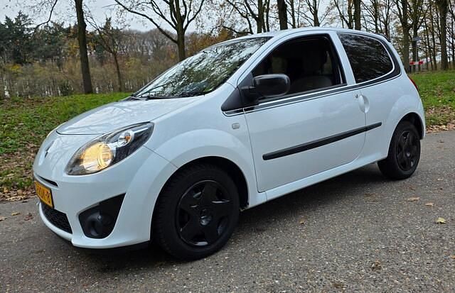 Wit Gebruikt 2011 Renault Twingo Hatchback | € 2.950 (Iets duurder) - Afbeelding 1/4