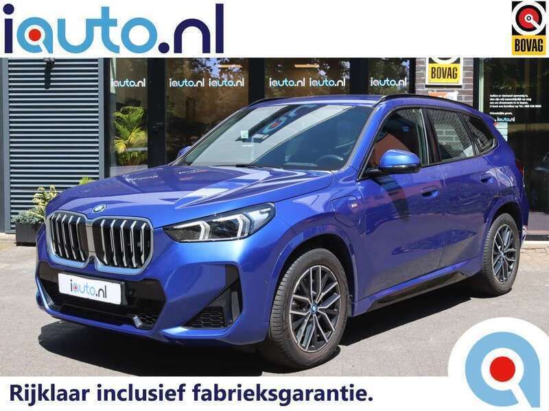 Blauw, metallic lak Gebruikt 2023 BMW X1 M Sport SUV | € 49.745 (Goede deal) - Afbeelding 1/4