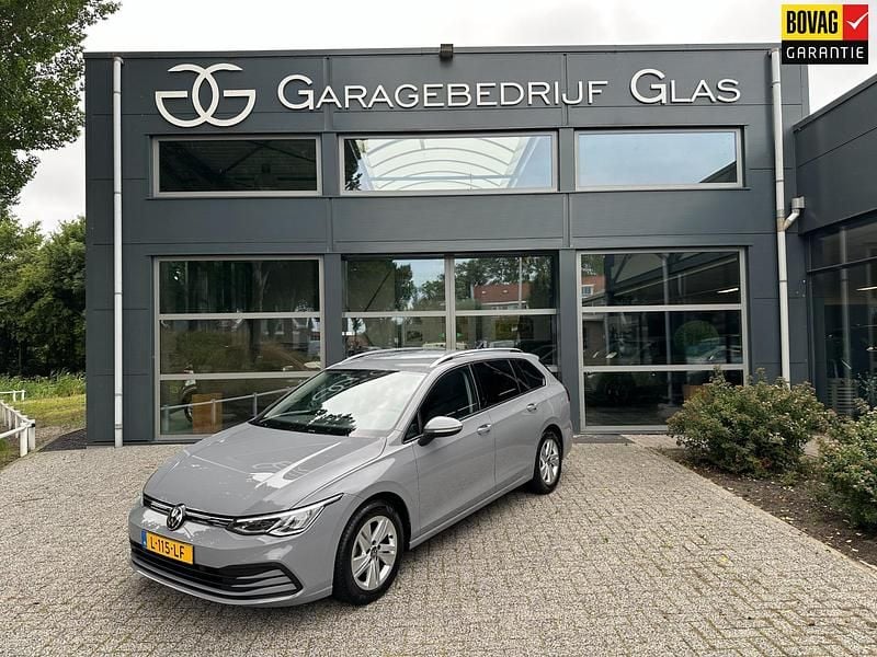 Grijs Gebruikt 2021 VW Golf VIII Life Stationwagen | € 21.500 (Iets duurder) - Afbeelding 1/4