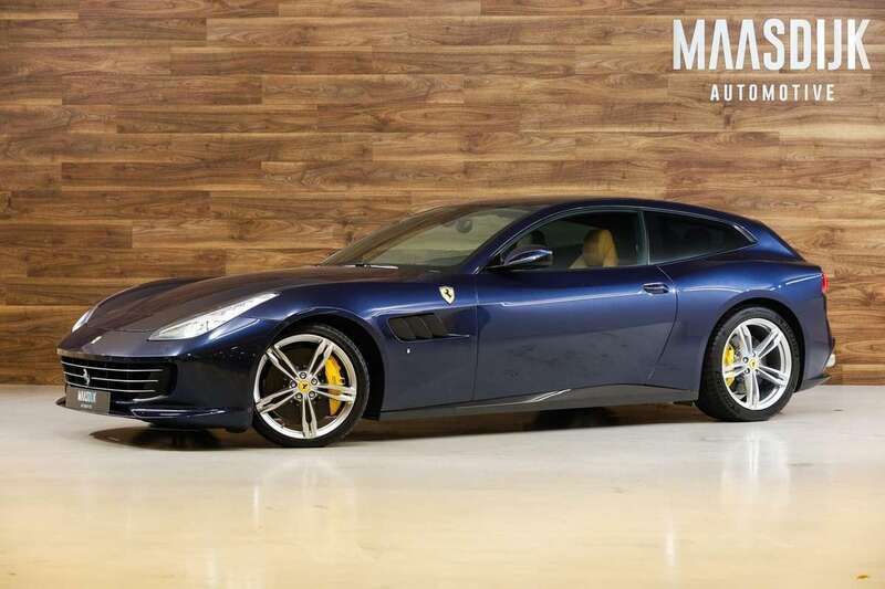 Blauw, metallic lak Gebruikt 2021 Ferrari GTC4Lusso Coupé | € 399.740 - Afbeelding 1/3