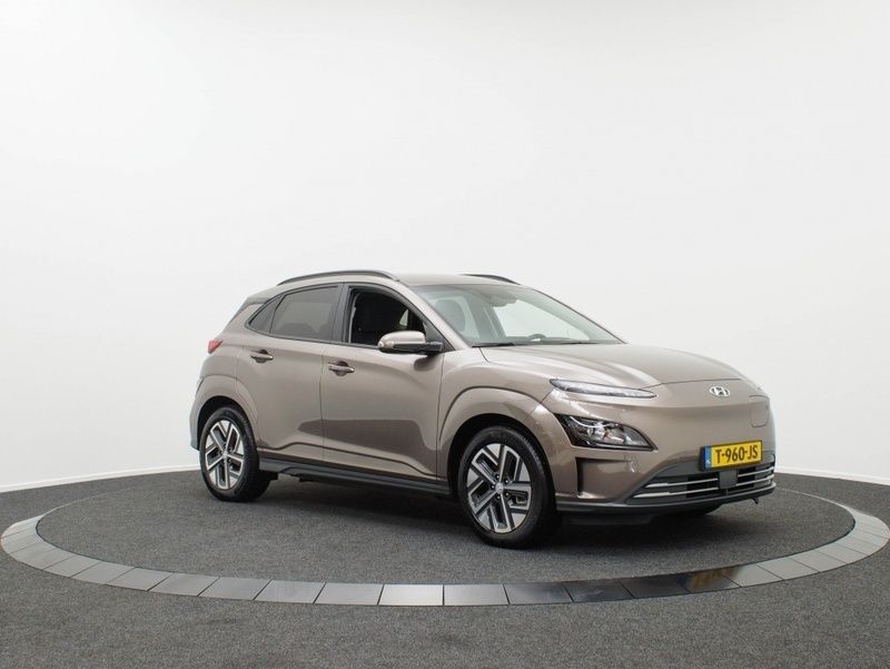 Bruin Gebruikt 2023 Hyundai Kona SUV | € 29.445 (Iets duurder) - Afbeelding 1/3