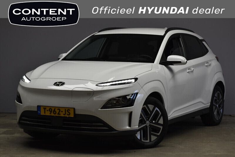 Atlas white Gebruikt 2023 Hyundai Kona SUV | € 27.940 (Eerlijke prijs) - Afbeelding 1/4