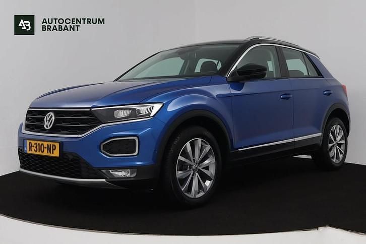 Blauw Gebruikt 2018 VW T-Roc Sport SUV | € 16.845 (Eerlijke prijs) - Afbeelding 1/4