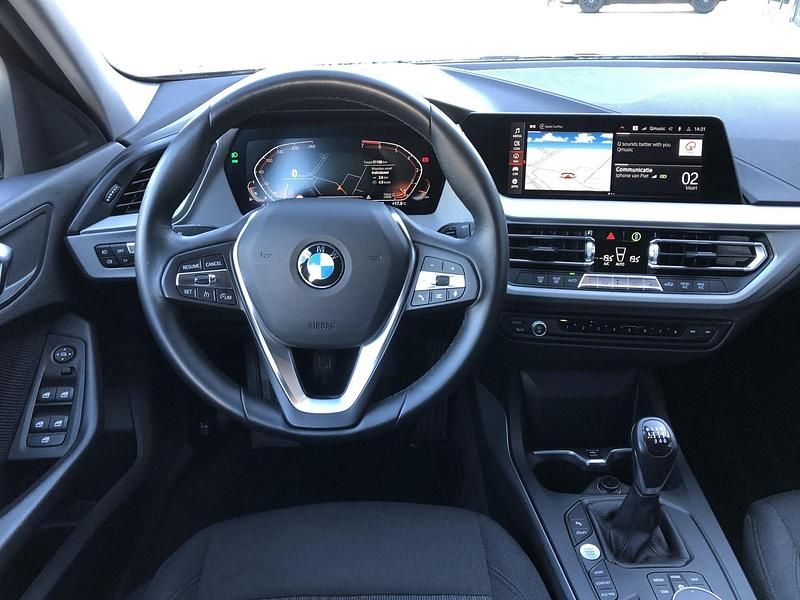 Occasion BMW 118 Executive 140 PK (102 kW) 2020 Zwart (metallic) Hatchback