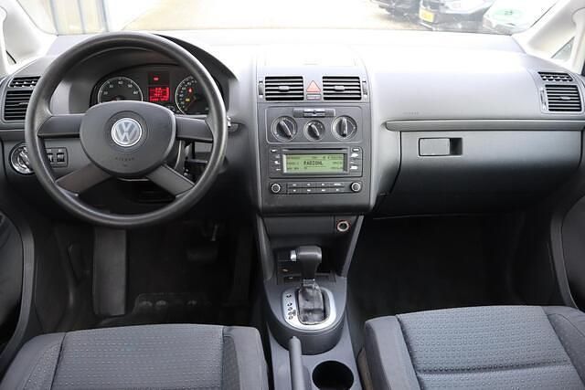 Occasion VW Touran Trendline 116 PK (85 kW) 2004 Rood (metallic) MPV