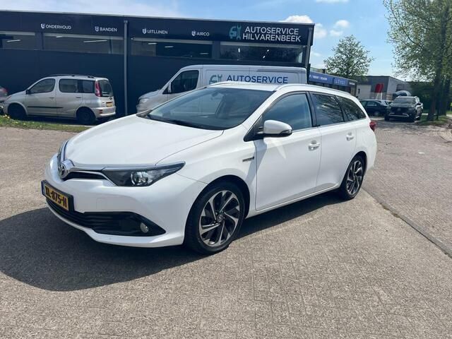 Wit Gebruikt 2016 Toyota Auris Touring Sports Stationwagen | € 10.250 (Eerlijke prijs) - Afbeelding 1/4