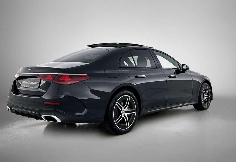 Occasion Mercedes E300 AMG line 204 PK (150 kW) 2024 Zwart Sedan