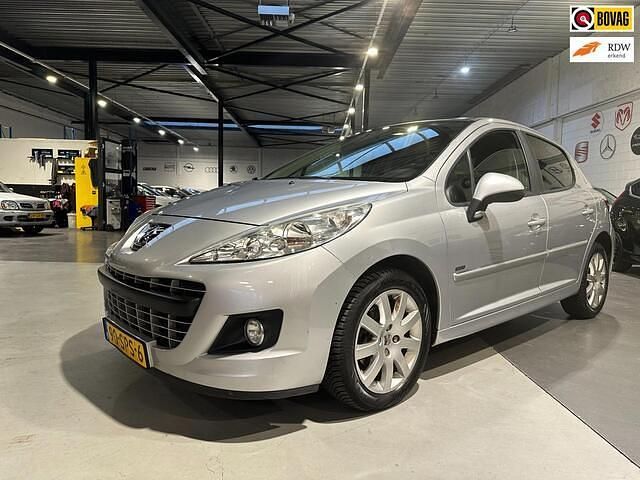 Grijs Gebruikt 2011 Peugeot 207 Sportium Hatchback | € 3.699 (Eerlijke prijs) - Afbeelding 1/4