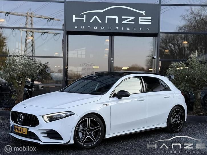 Wit Occasion 2019 Mercedes A35 AMG Premium Plus Hatchback | € 32.950 (Goede deal) - Afbeelding 1/4