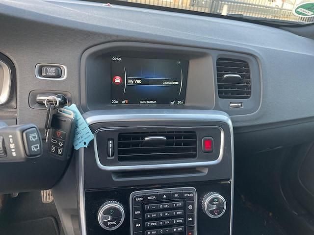 Occasion Volvo V60 Momentum 2016 Grijs (metallic) Stationwagen