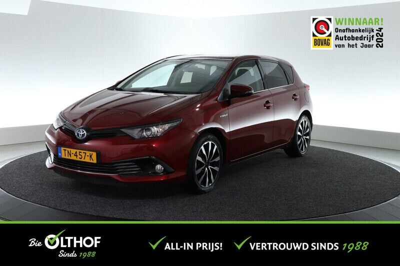 Rood Gebruikt 2018 Toyota Auris Hybrid Plus Hatchback | € 17.000 (Eerlijke prijs) - Afbeelding 1/4