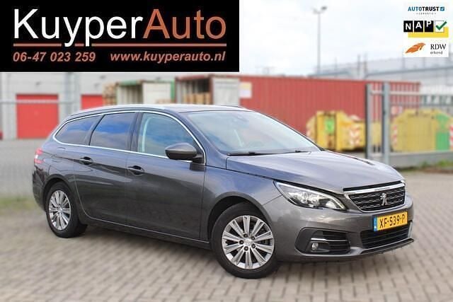 Grijs Gebruikt 2019 Peugeot 308 Premium Stationwagen | € 9.975 (Goede deal) - Afbeelding 1/4
