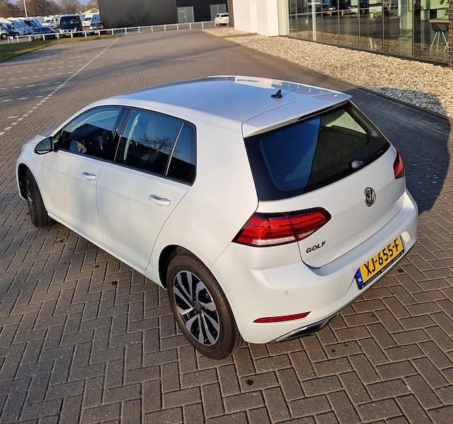 Occasion VW Golf VII Comfortline 115 PK (84 kW) 2019 Wit (metallic) Hatchback