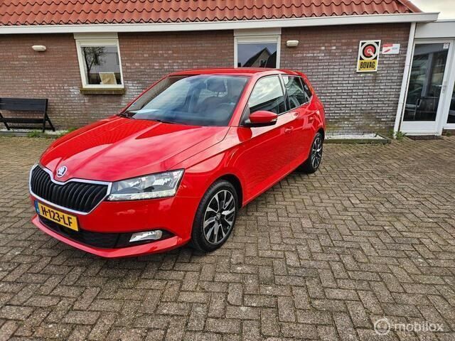 Rood Gebruikt 2020 Skoda Fabia Business Line Hatchback | € 12.950 (Eerlijke prijs) - Afbeelding 1/4