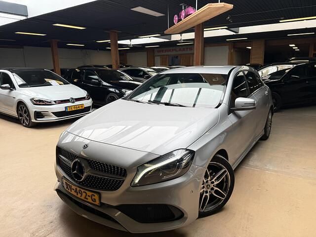Occasion Mercedes A180 Business 109 PK (80 kW) 2018 Grijs Hatchback
