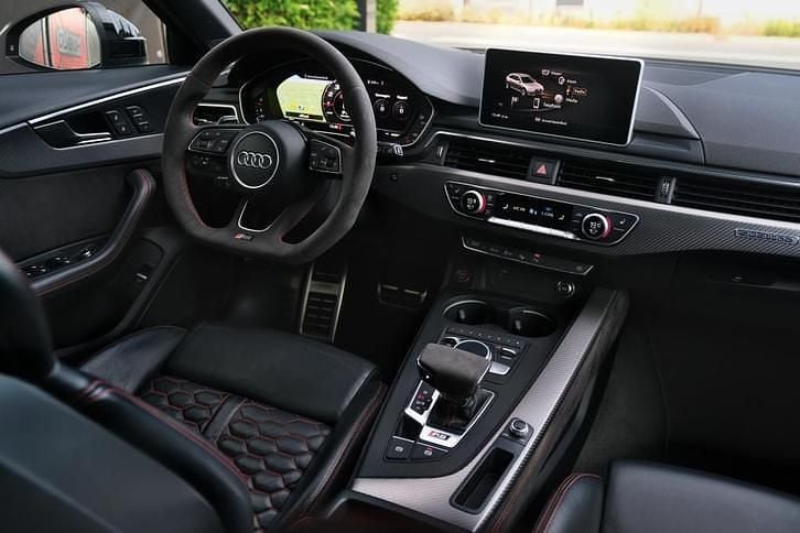 Occasion Audi RS4 Premium 451 PK (331 kW) 2019 Grijs Stationwagen