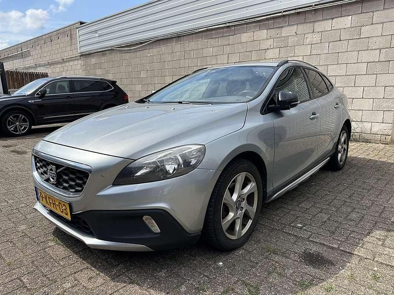 Zilver Gebruikt 2013 Volvo V40 CC Momentum Stationwagen | € 5.750 (Eerlijke prijs) - Afbeelding 1/4