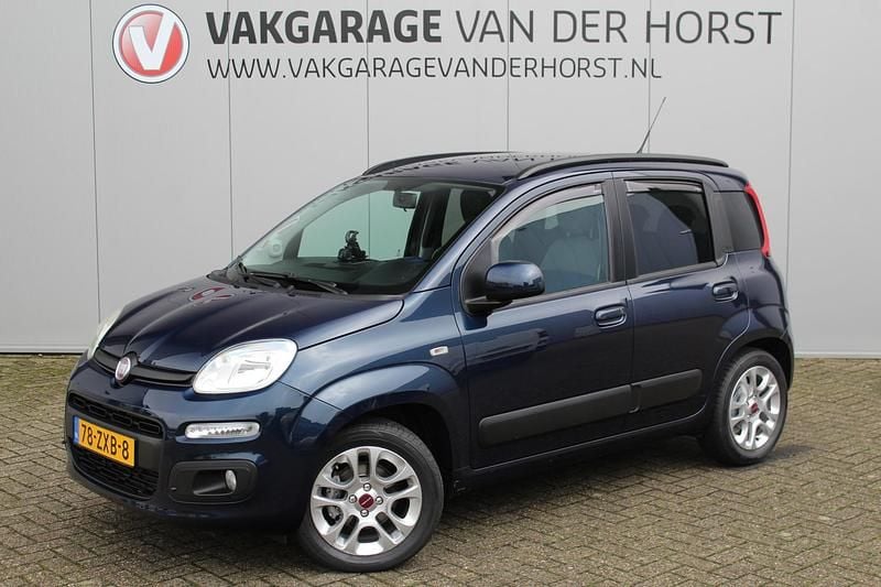 Blauw (metallic) Gebruikt 2013 Fiat Panda Hatchback | € 4.950 (Eerlijke prijs) - Afbeelding 1/3