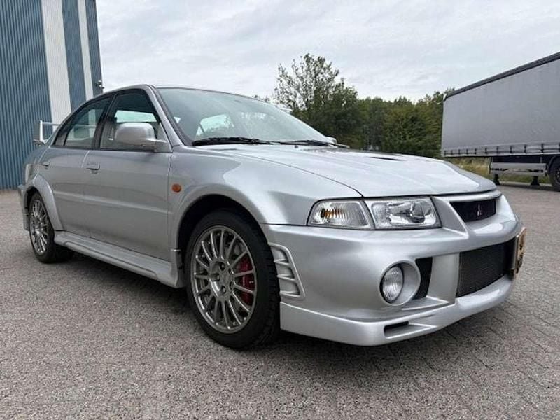 Occasion Mitsubishi Lancer 280 PK (205 kW) 2000 Zilver Sedan