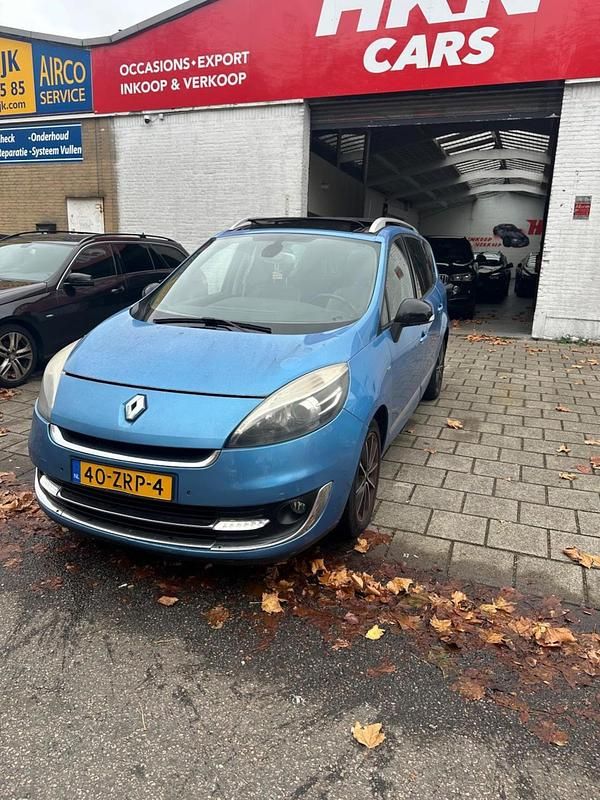 Blauw Gebruikt 2013 Renault Grand Scénic III Bose Edition MPV | € 2.999 (Eerlijke prijs) - Afbeelding 1/4