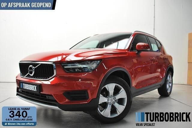Rood (metallic) Gebruikt 2018 Volvo XC40 Momentum SUV | € 20.995 (Super prijs) - Afbeelding 1/4