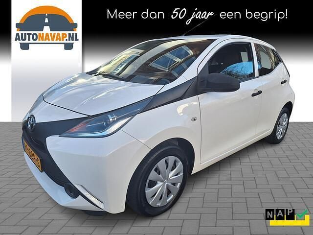 Wit Occasion 2018 Toyota Aygo Hatchback | € 8.295 (Goede deal) - Afbeelding 1/4