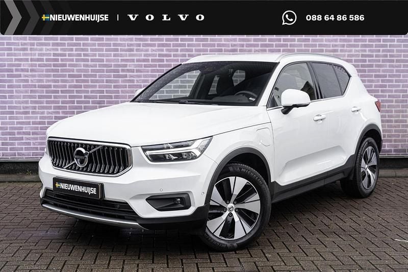 Wit Occasion 2025 Volvo XC40 Inscription SUV | € 32.899 (Super prijs) - Afbeelding 1/4