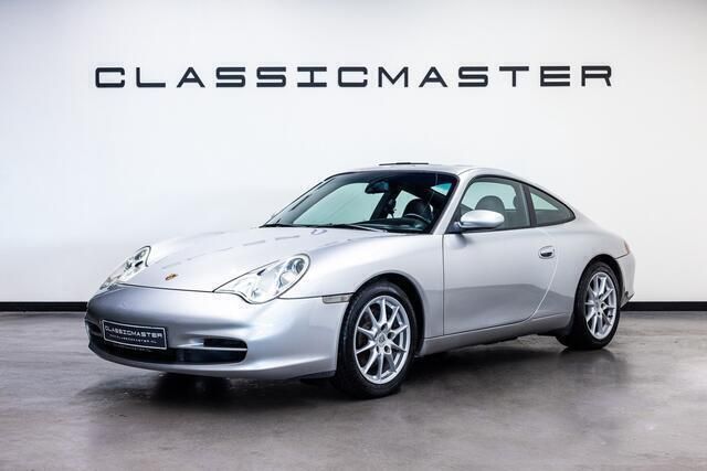 Zilver, metallic lak Gebruikt 2002 Porsche 911 Carrera Coupé | € 37.996 (Super prijs) - Afbeelding 1/4