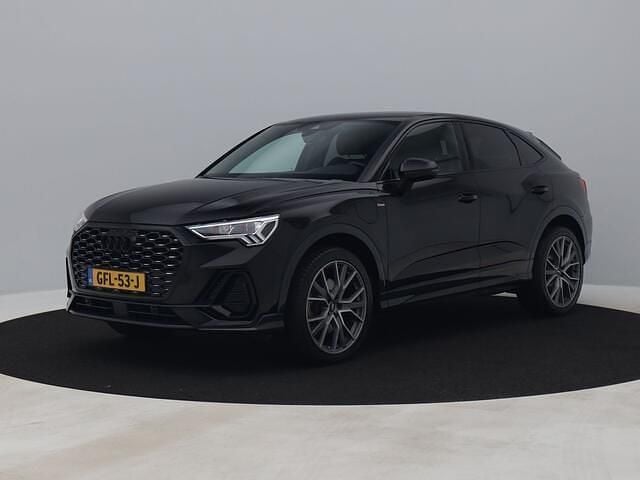 Zwart, metallic lak Gebruikt 2022 Audi Q3 Sportback S-Line SUV | € 35.700 (Super prijs) - Afbeelding 1/4