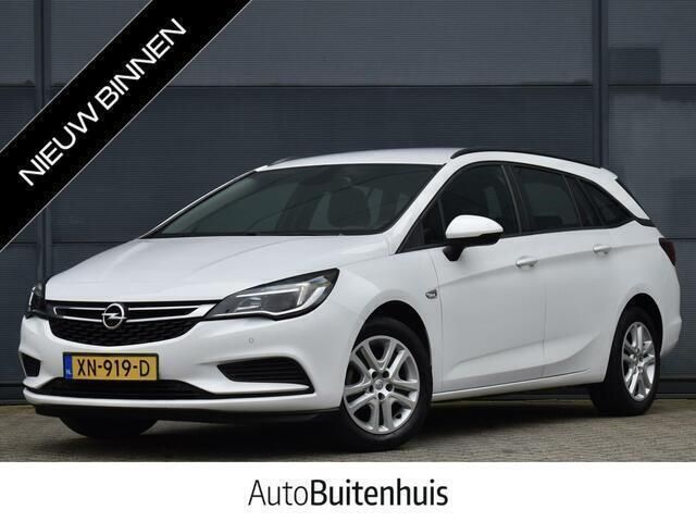 Wit Gebruikt 2019 Opel Astra Edition Stationwagen | € 12.295 (Eerlijke prijs) - Afbeelding 1/4