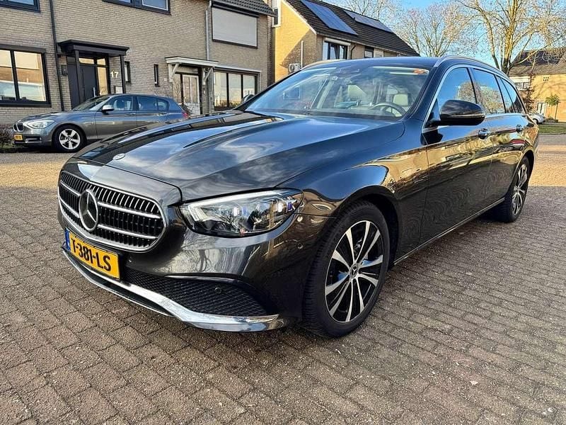 Occasion Mercedes E300 194 PK (142 kW) 2020 Grijs Stationwagen