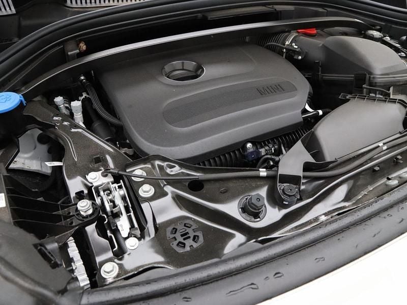 Nanuq white (licht wit metallic) Gebruikt 2024 Mini Countryman SUV | € 58.750 - Afbeelding 1/1