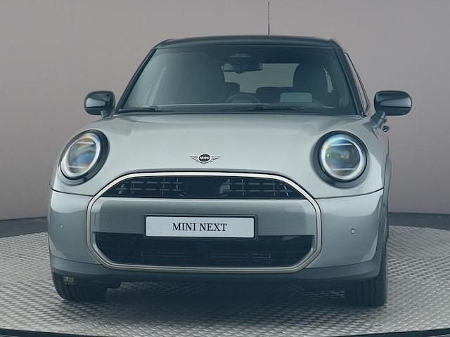 Occasion Mini Cooper Favoured 114 kW (156 PK) 2025 Grijs Hatchback