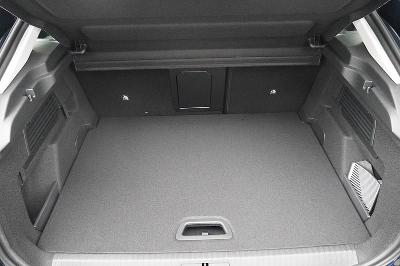 Nieuw Citroën C4 Business Class 145 PK (106 kW) 2025 Blauw, metallic lak SUV