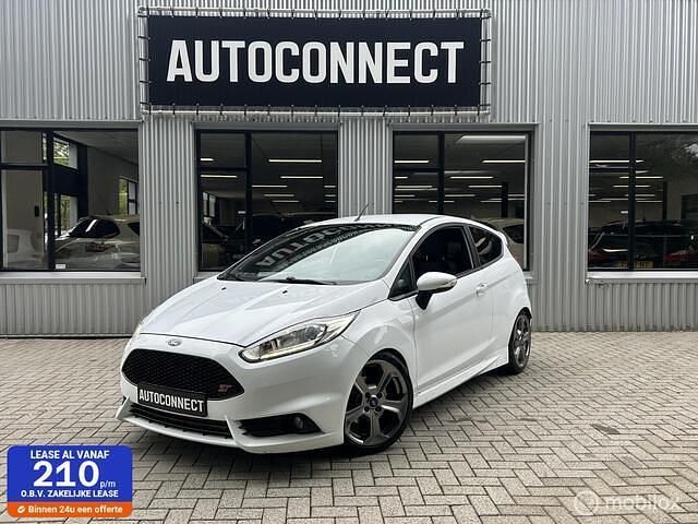 Wit Gebruikt 2016 Ford Fiesta ST Hatchback | € 12.950 (Eerlijke prijs) - Afbeelding 1/4