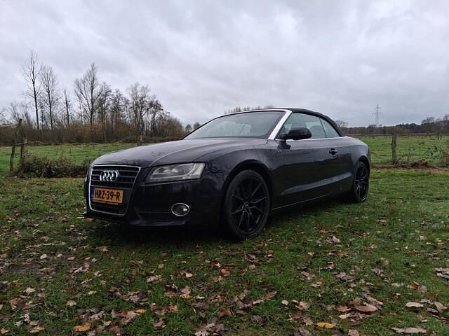 Zwart Gebruikt 2011 Audi A5 | € 12.999 - Afbeelding 1/4