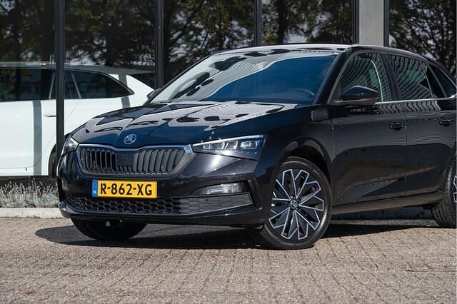 Occasion Skoda Scala Business Line 112 PK (82 kW) 2023 Zwart Hatchback