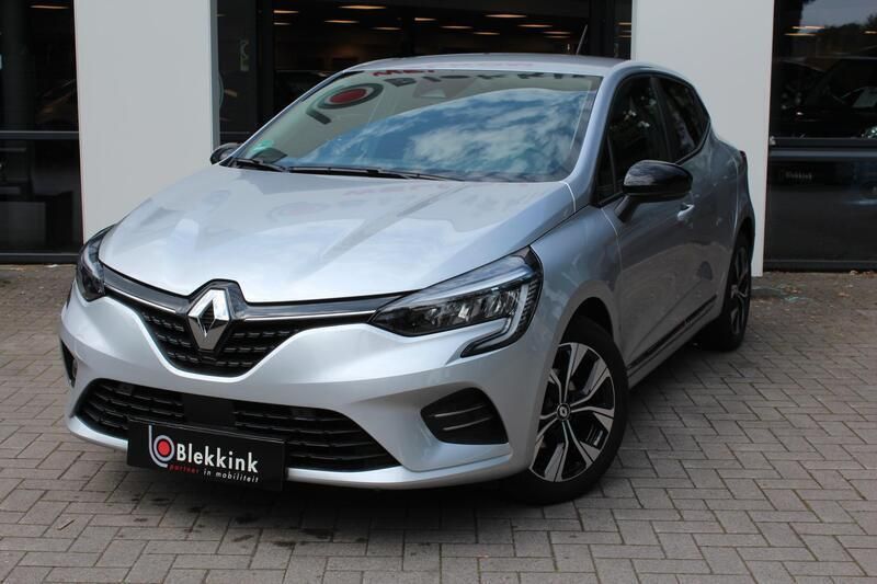 Grijs, metallic lak Gebruikt 2023 Renault Clio V Evolution Hatchback | € 18.690 (Eerlijke prijs) - Afbeelding 1/4