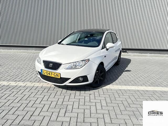 Wit Gebruikt 2009 Seat Ibiza Stylance Hatchback | € 3.750 (Eerlijke prijs) - Afbeelding 1/4