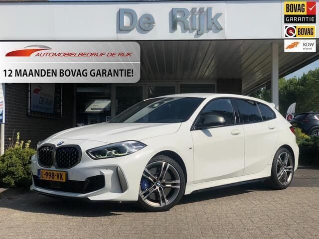 Wit Gebruikt 2020 BMW M135 Executive Hatchback | € 33.995 (Goede deal) - Afbeelding 1/4