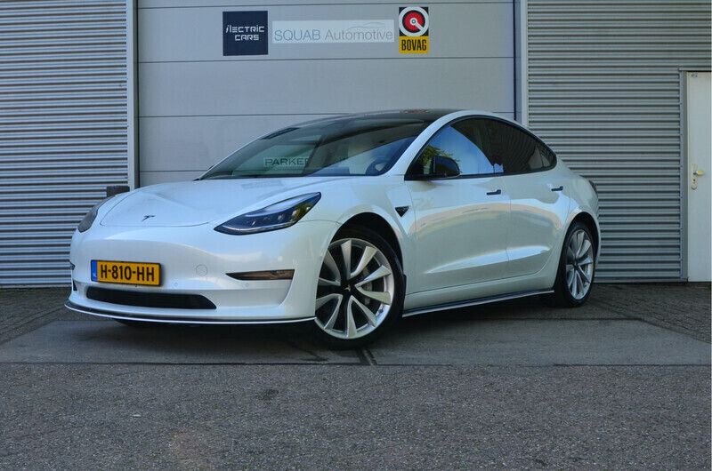 Wit Gebruikt 2019 Tesla Model 3 Performance Sedan | € 23.999 (Eerlijke prijs) - Afbeelding 1/4
