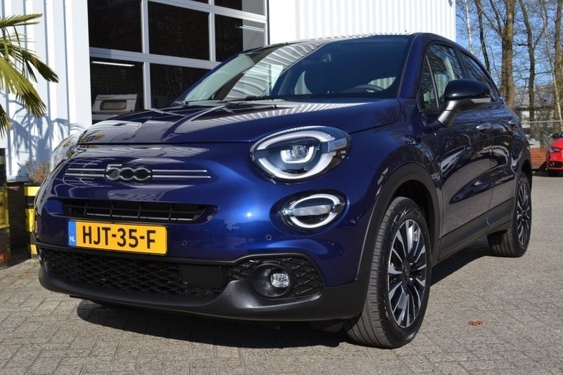 Blauw Gebruikt 2024 Fiat 500e SUV | € 27.950 - Afbeelding 1/4