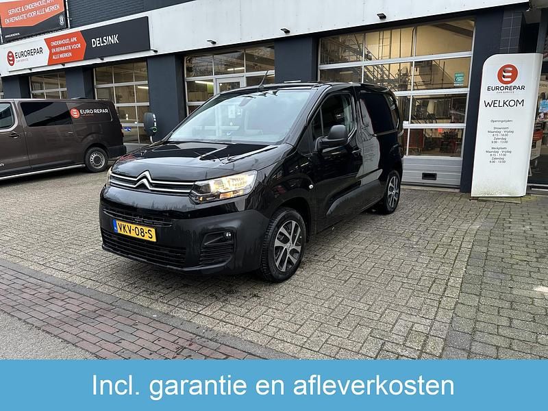 Zwart Occasion 2021 Citroën Berlingo MPV | € 14.750 (Iets duurder) - Afbeelding 1/4
