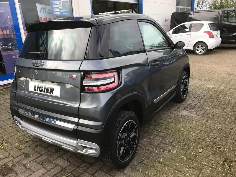 Occasion Ligier JS60 2022 Grijs Hatchback