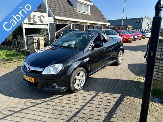 Zwart Gebruikt 2009 Opel Tigra Cabriolet | € 3.950 (Duur) - Afbeelding 1/4