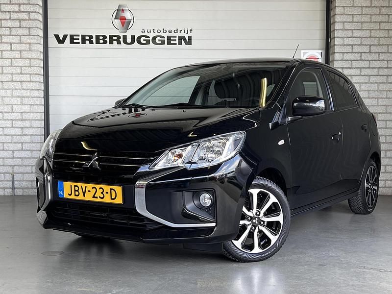 Zwart Gebruikt 2022 Mitsubishi Space Star Intense Hatchback | € 16.500 (Eerlijke prijs) - Afbeelding 1/4