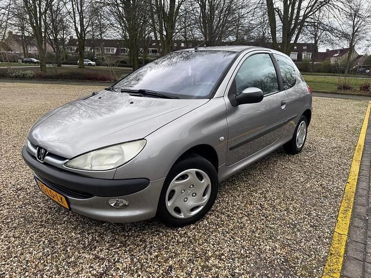Occasion Peugeot 206 74 PK (54 kW) 2002